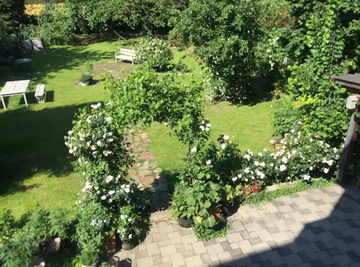 Charmante Altbauwohnung Im Shabby Chic Stil Mit Wintergarten Und Gartenblick - Ihr Perfektes Zuhause In Graz
